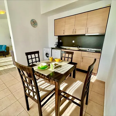 Apartman Menada Aheloj