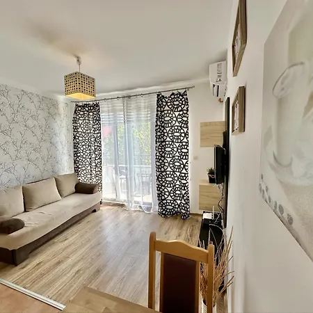 Menada Apartment *